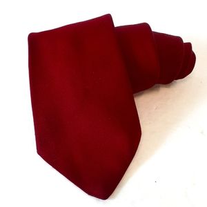 Vintage Becker's Oriental Falle Polyester Silk Rare Skinny Maroon Necktie